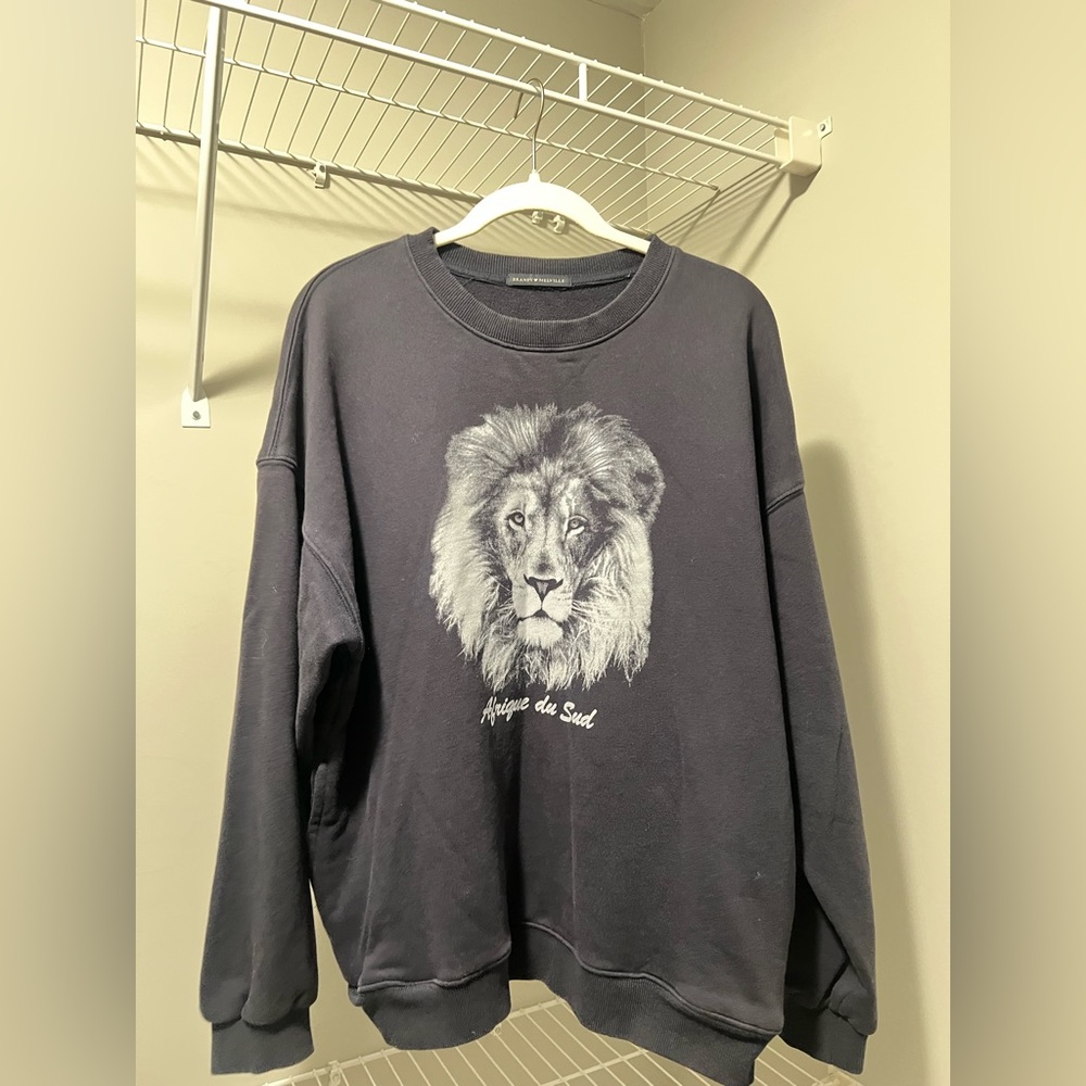 Black Lion Graphic Sweater